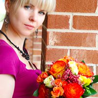 flower designer at sun flower gallery